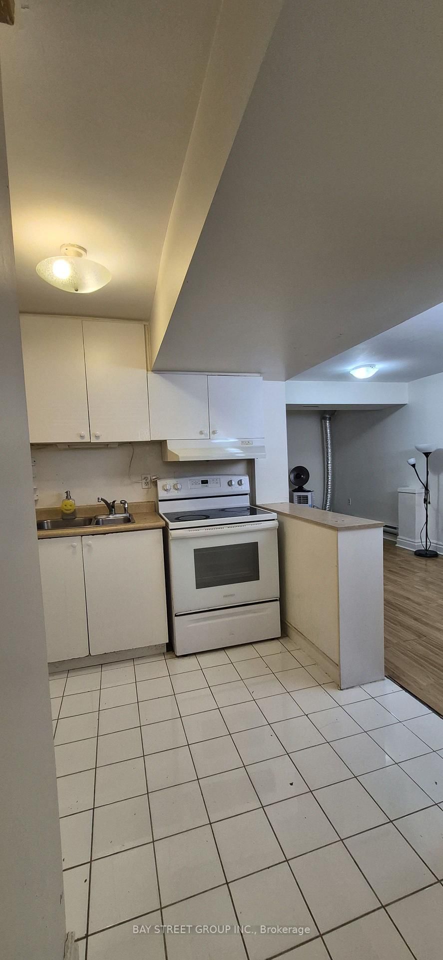 6 Ferndale Avenue • Toronto, ON photo 31
