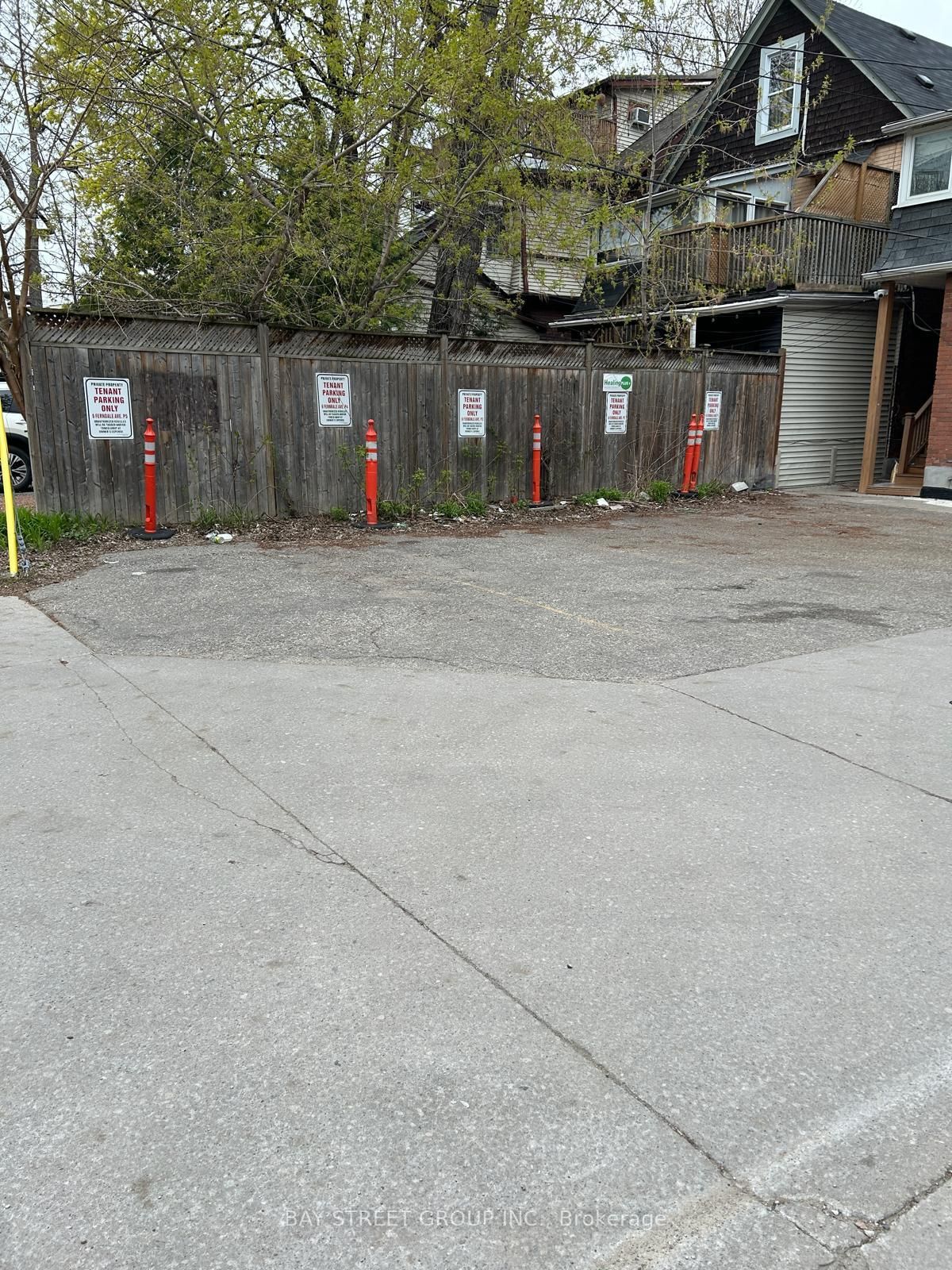6 Ferndale Avenue • Toronto, ON photo 38