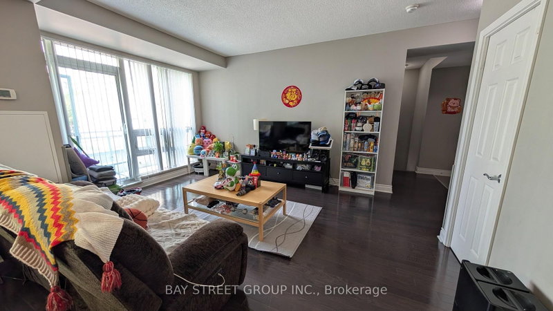 TH201 - 21 Olive Avenue