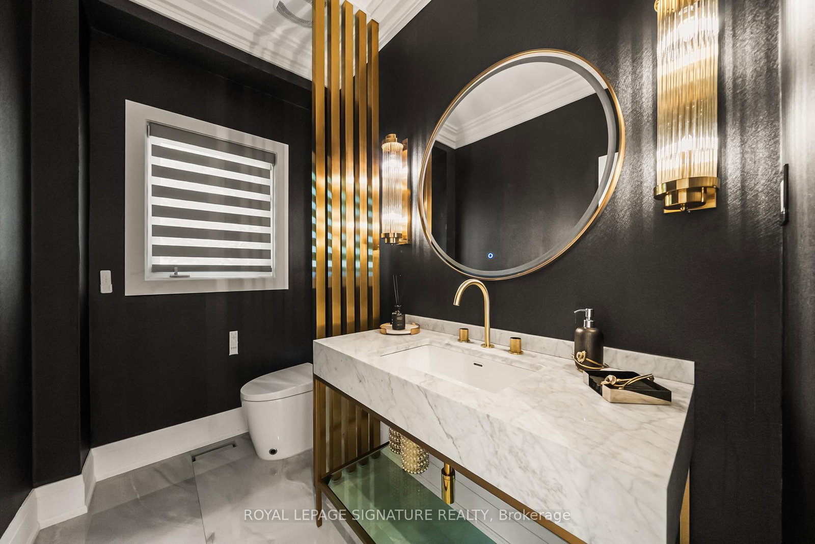492 Old Orchard Grove • Toronto, ON photo 21