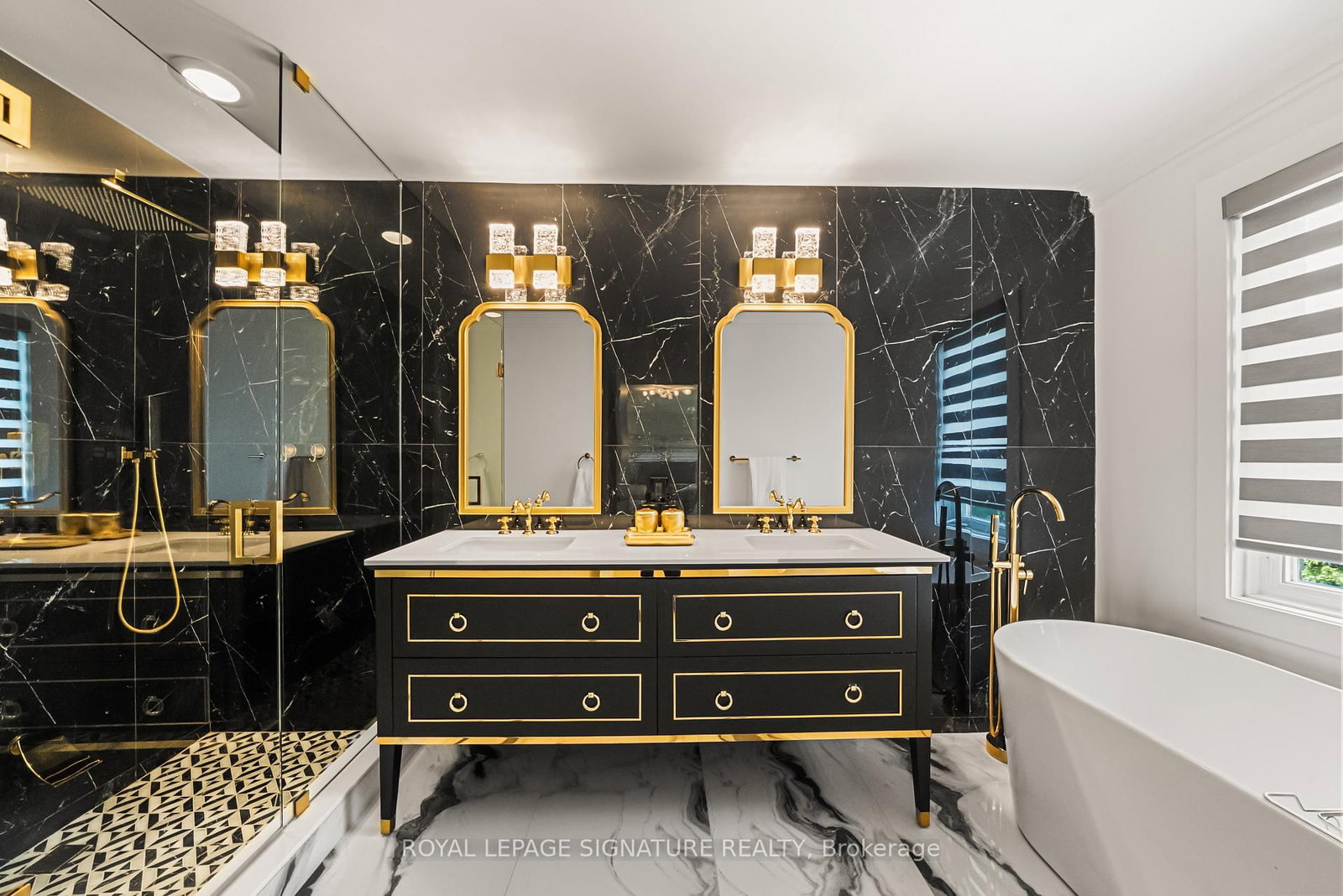 492 Old Orchard Grove • Toronto, ON photo 30