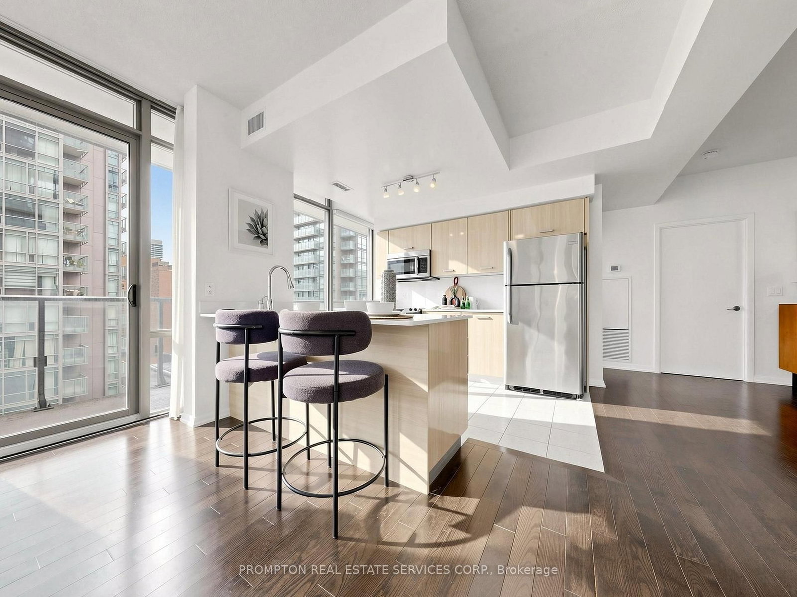 832 Bay Street • #905 • Toronto, ON photo 14