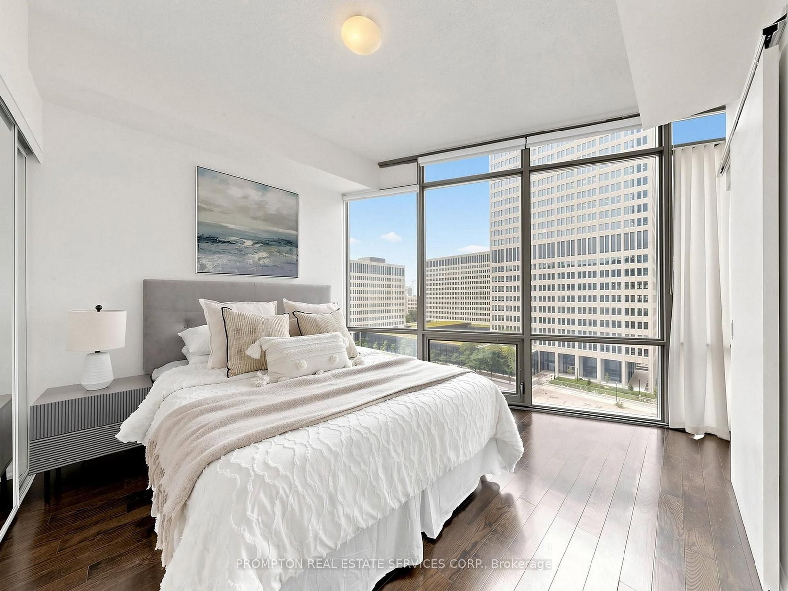 832 Bay Street • #905 • Toronto, ON photo 21