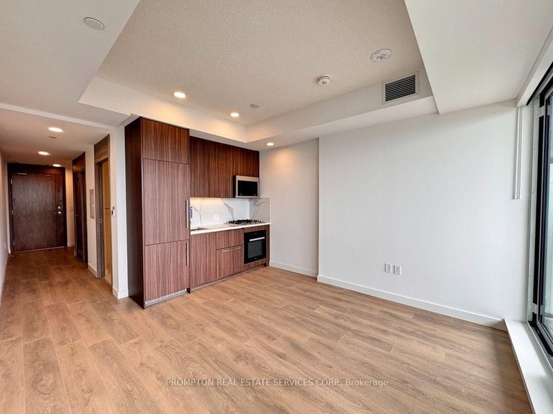 2706 - 68 Esther Shiner Boulevard