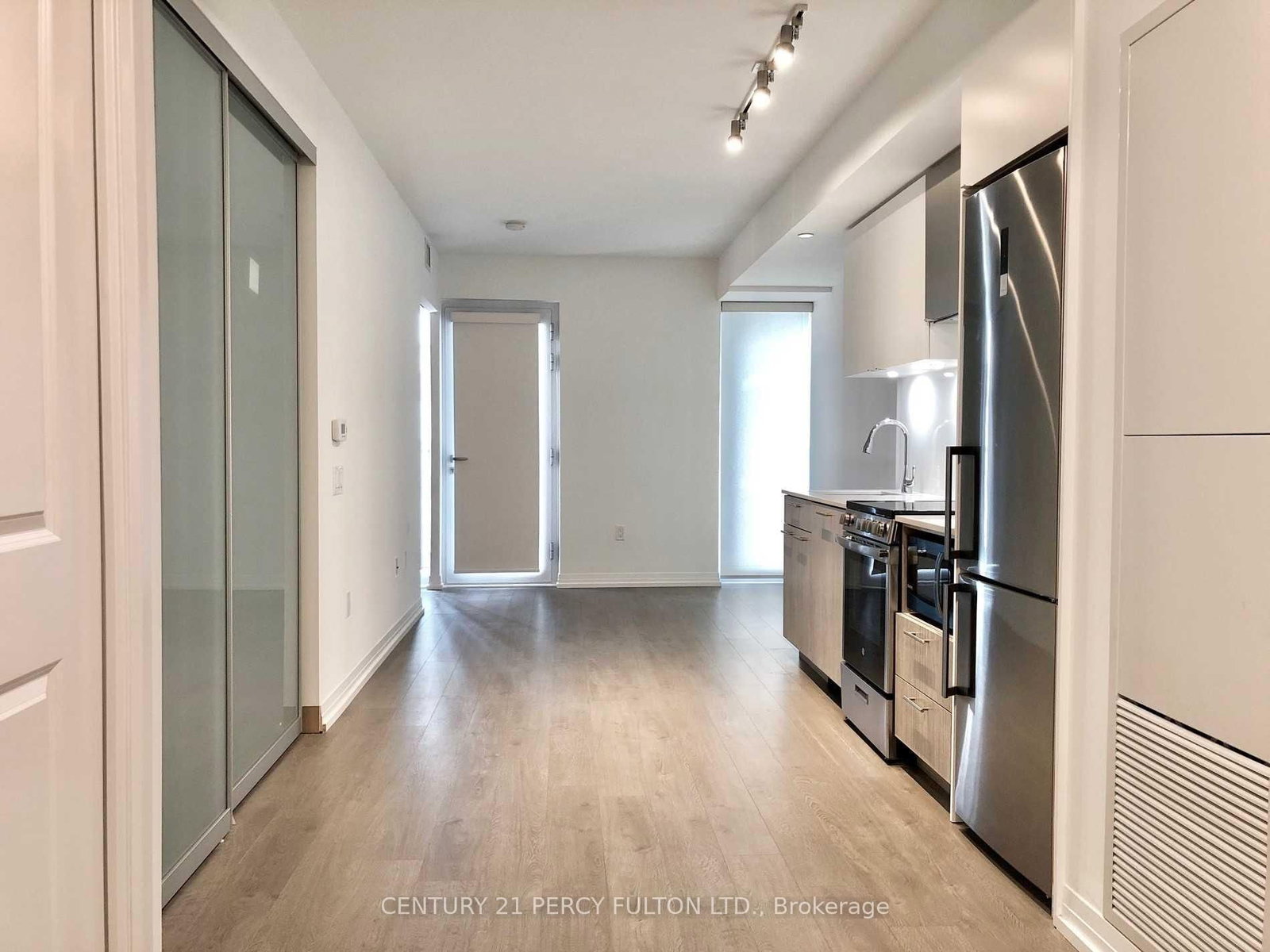 251 Jarvis Street • #839 • Toronto, ON photo 2