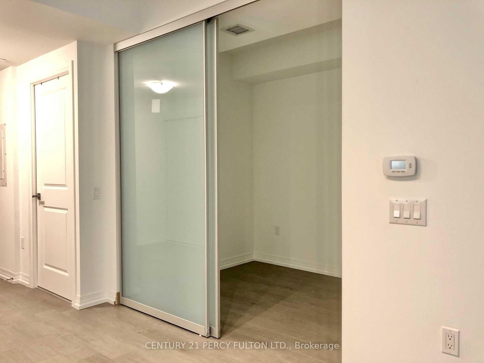 251 Jarvis Street • #839 • Toronto, ON photo 8