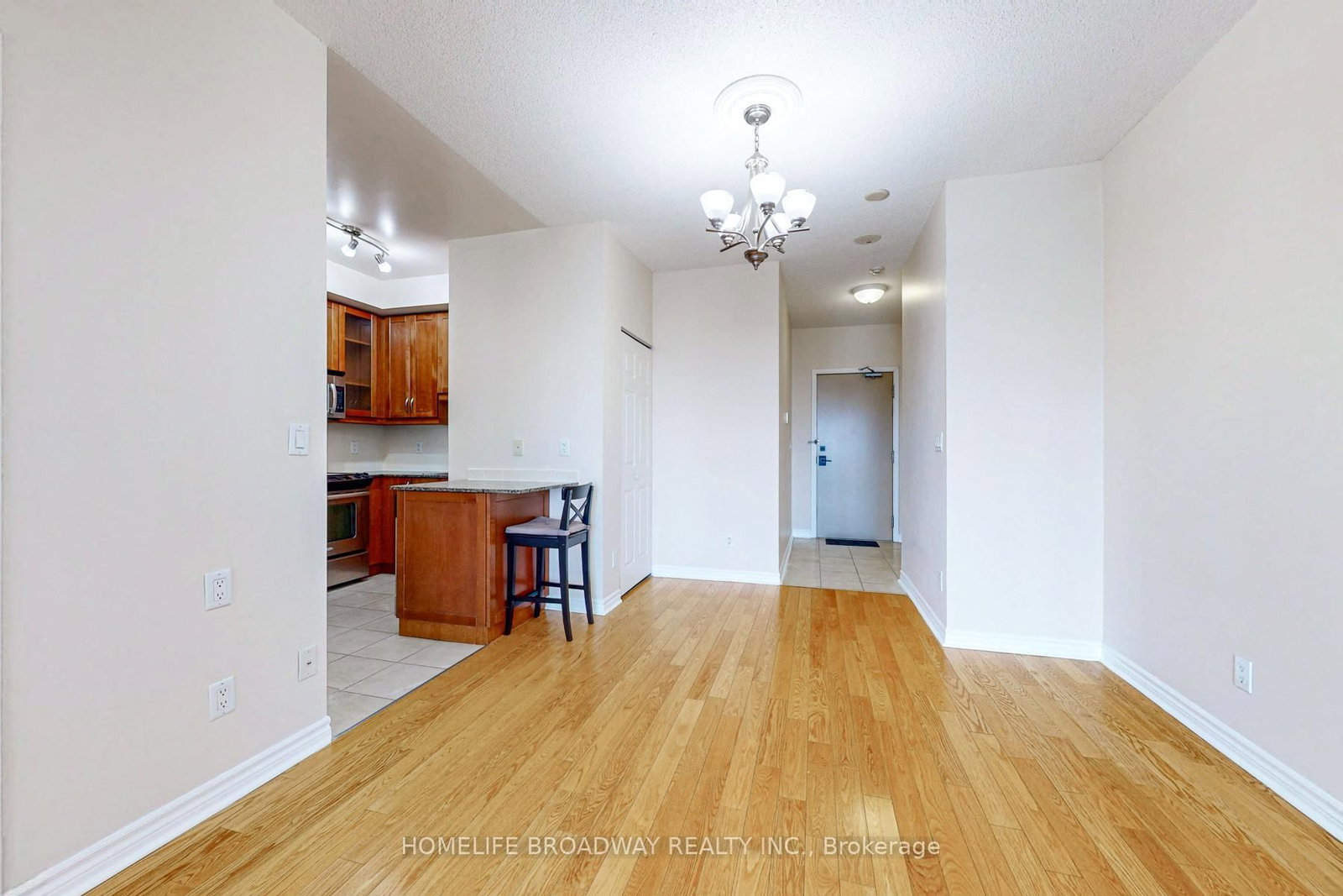 18 Holmes Avenue • #2215 • Toronto, ON photo 14