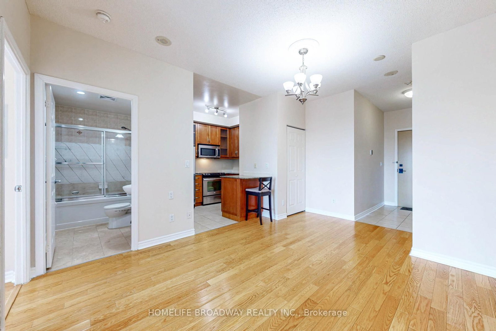18 Holmes Avenue • #2215 • Toronto, ON photo 15