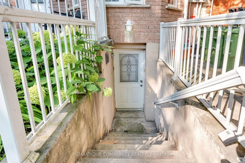 Bsmt - 176 Lisgar Street W