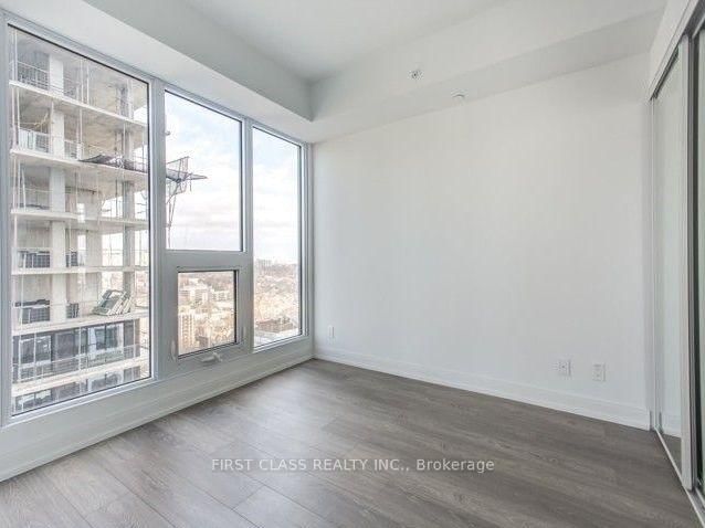 5115 - 181 Dundas Street E