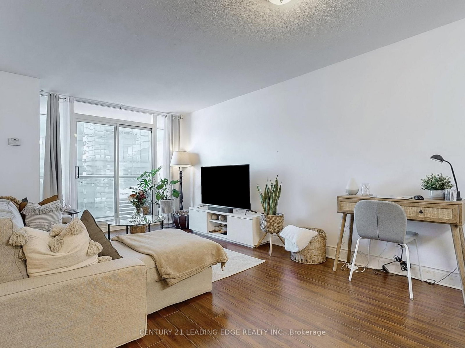 30 Grand Trunk Crescent • #3503 • Toronto, ON photo 11