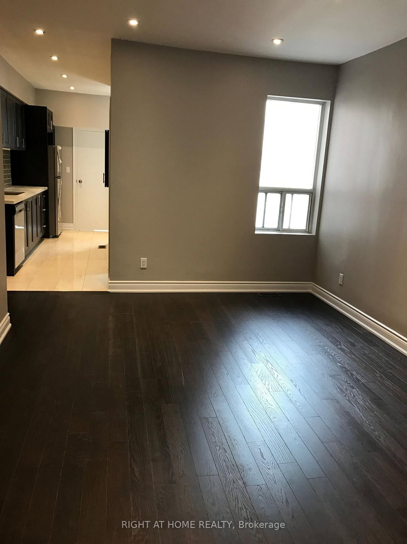 Main Floor Unit - 989 Dufferin Street