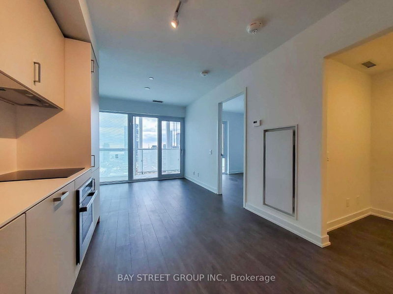 2905 - 88 Queen Street E