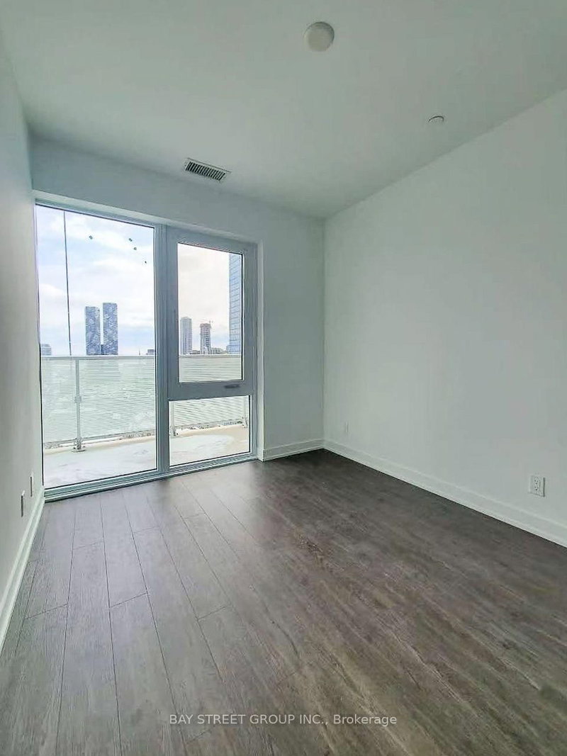 2905 - 88 Queen Street E