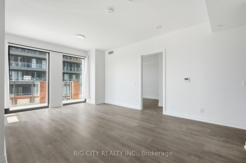 904 - 25 Frederick Todd Way