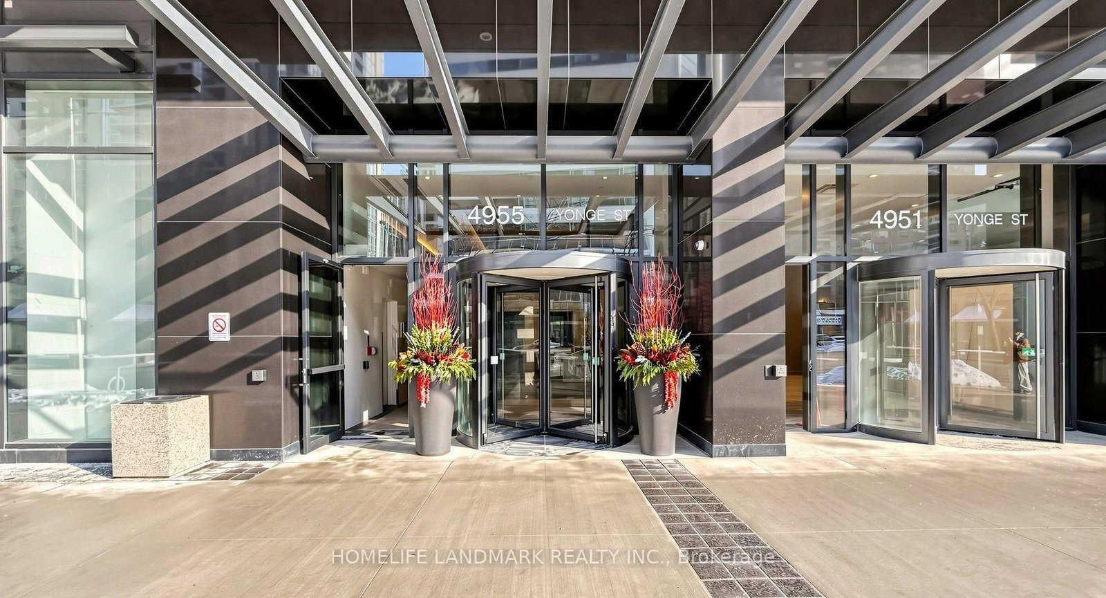 4955 yonge Street • #818 • Toronto, ON photo 2