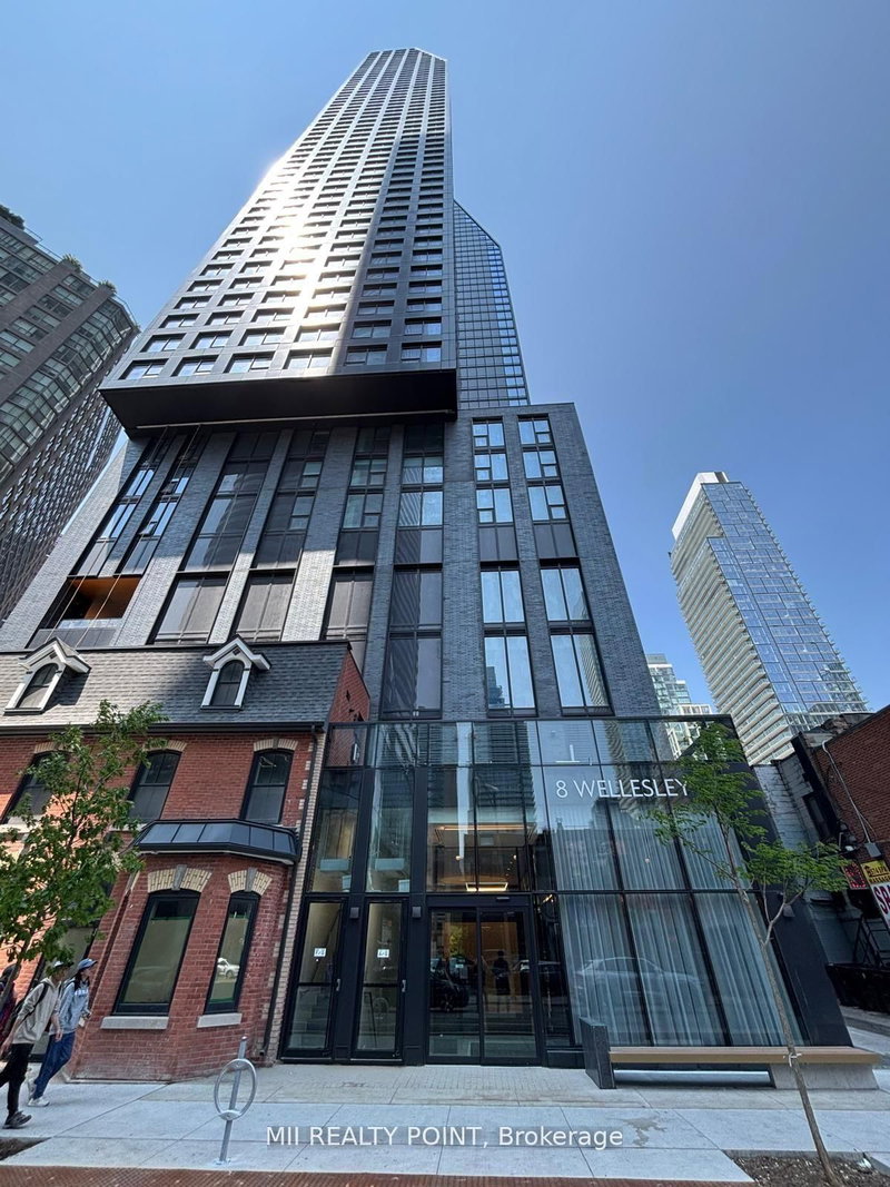 908 - 8 Wellesley Street W