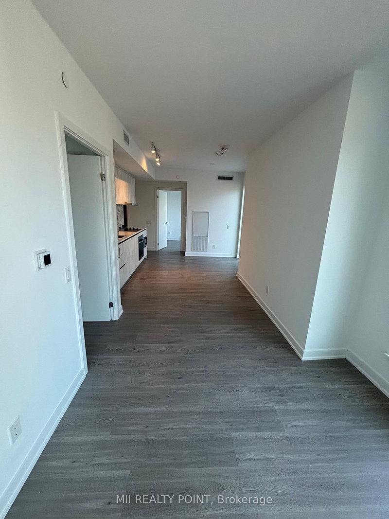 908 - 8 Wellesley Street W