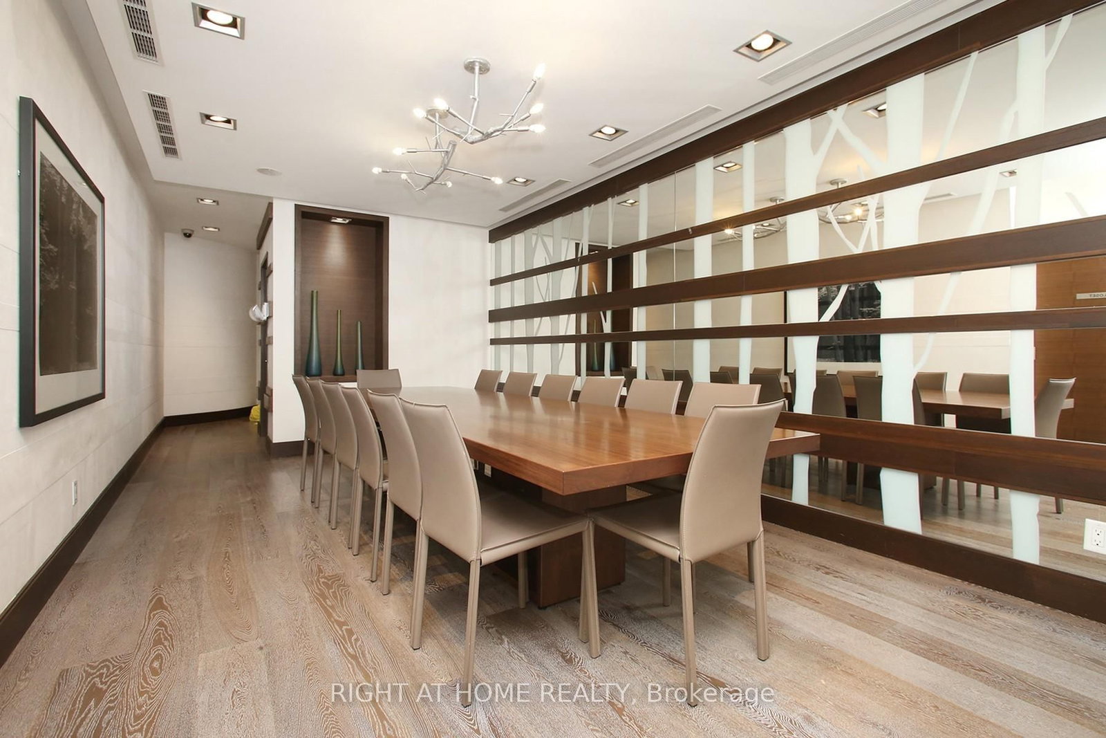 35 Brian Peck Crescent • #303 • Toronto, ON photo 10