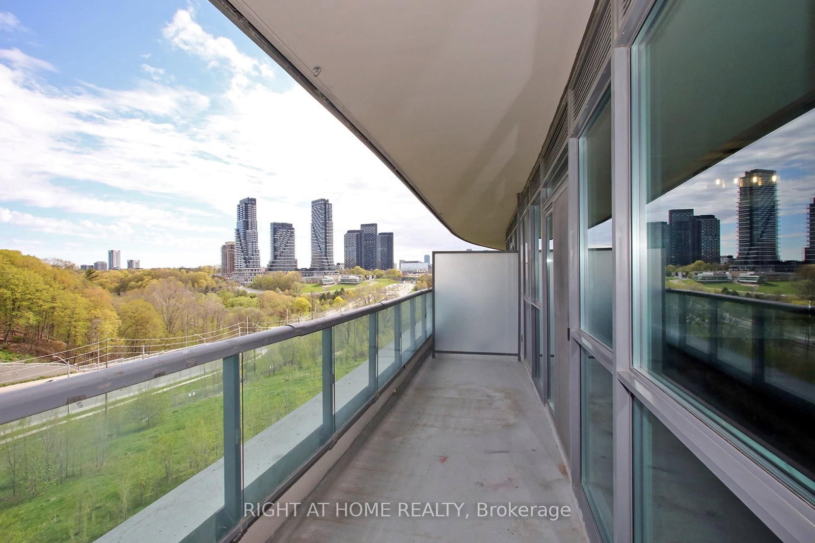 35 Brian Peck Crescent • #303 • Toronto, ON photo 22