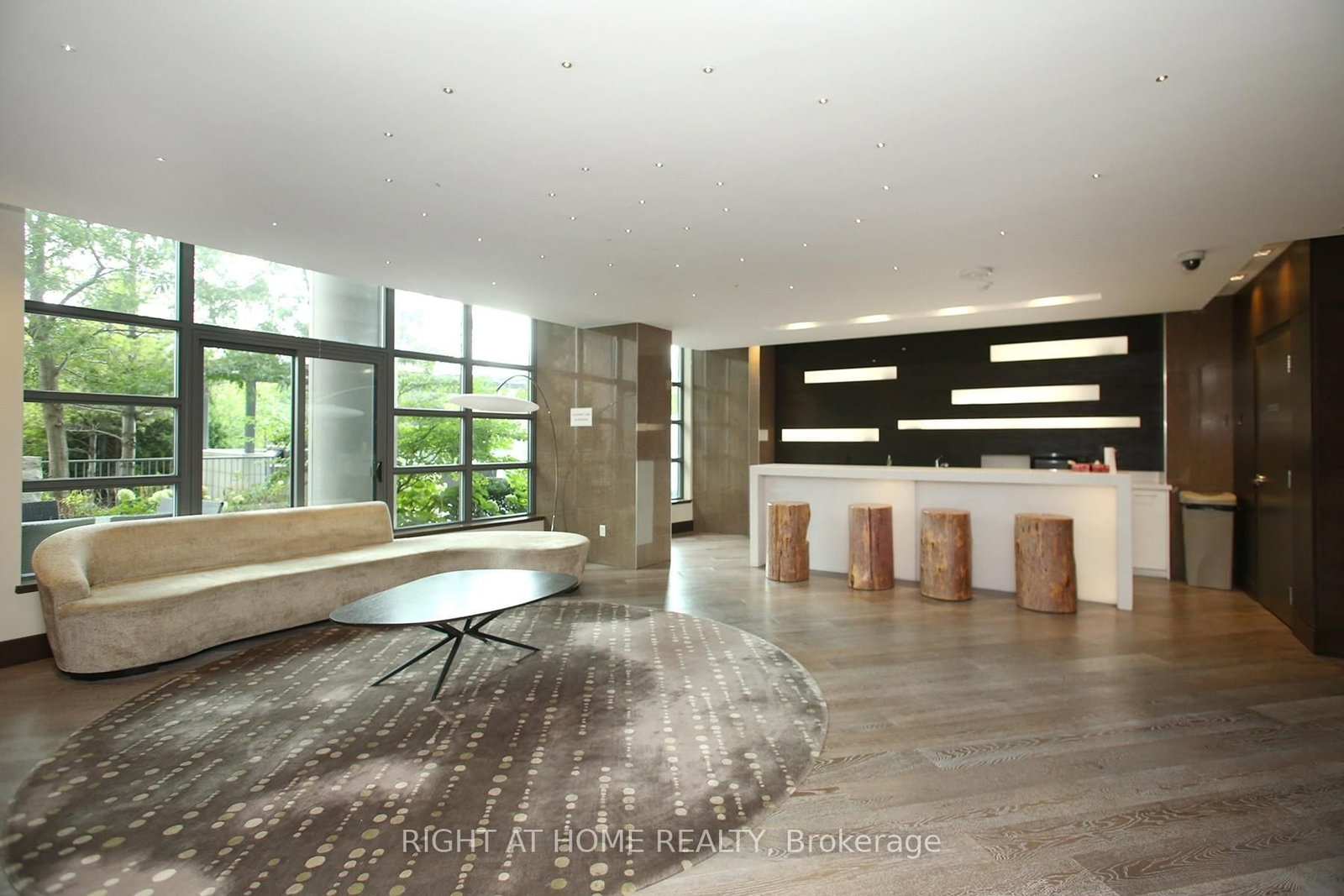 35 Brian Peck Crescent • #303 • Toronto, ON photo 8