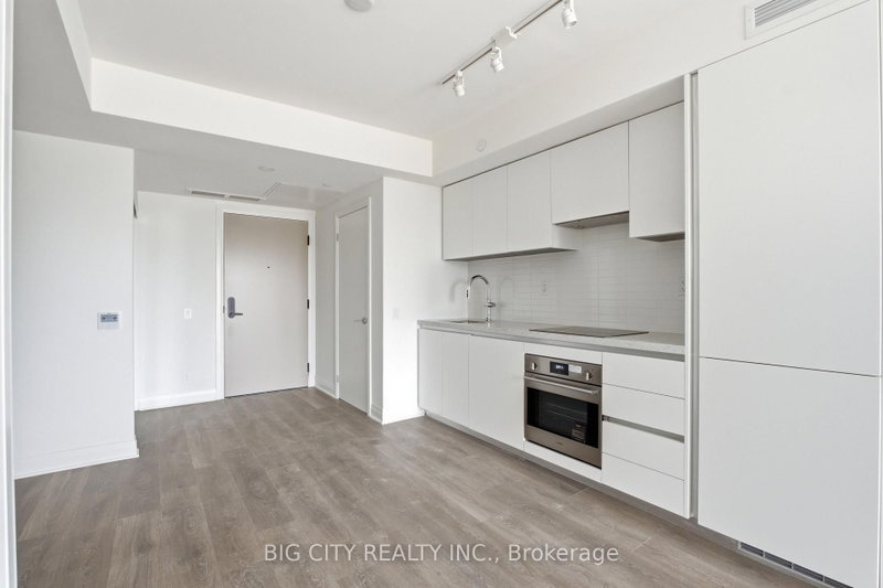 1109 - 25 Frederick Todd Way