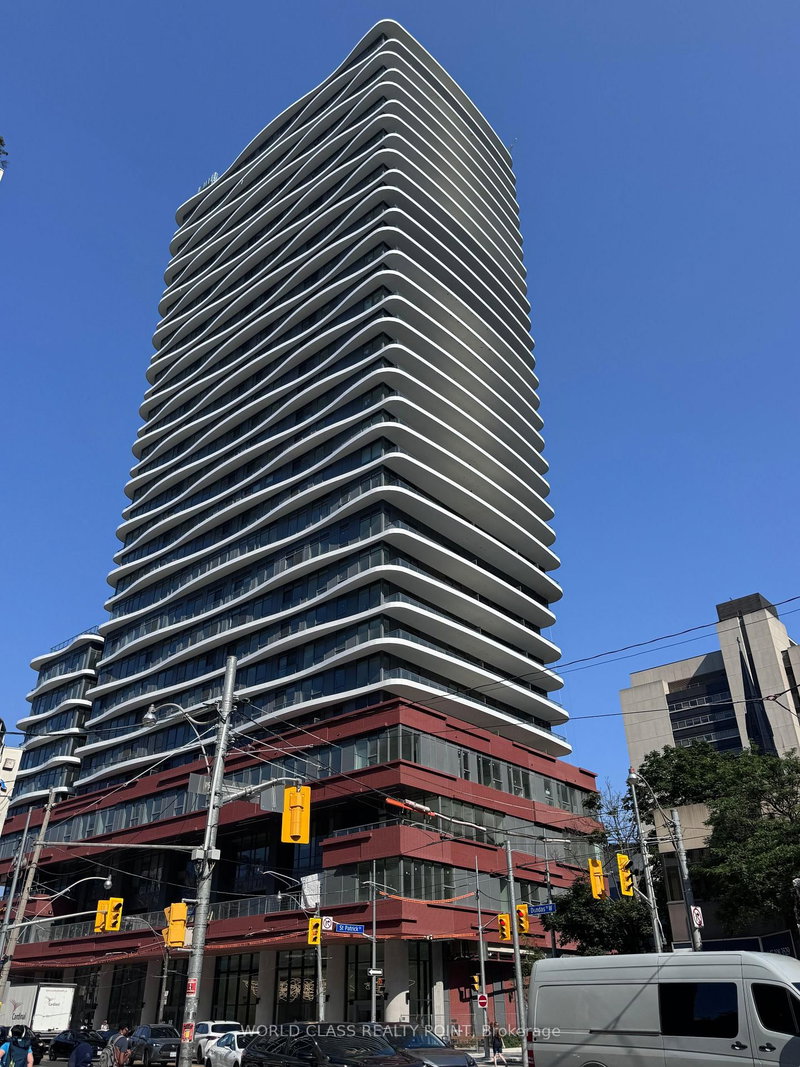 2012 - 280 Dundas Street W