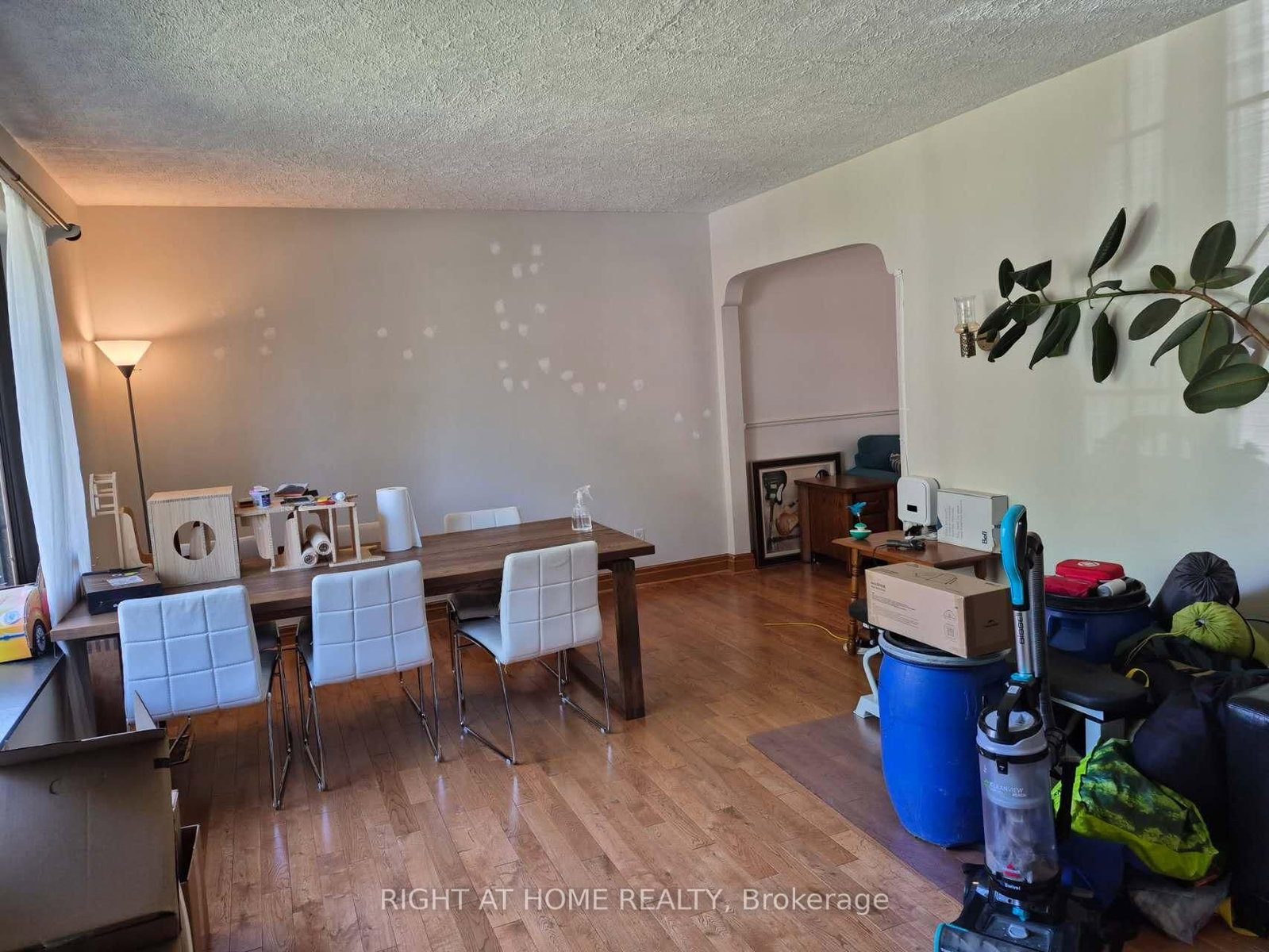 17 Gwendolen Avenue • Toronto, ON photo 2