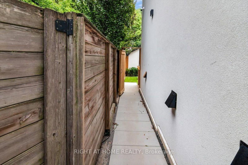 LOWER - 431 Arlington Avenue