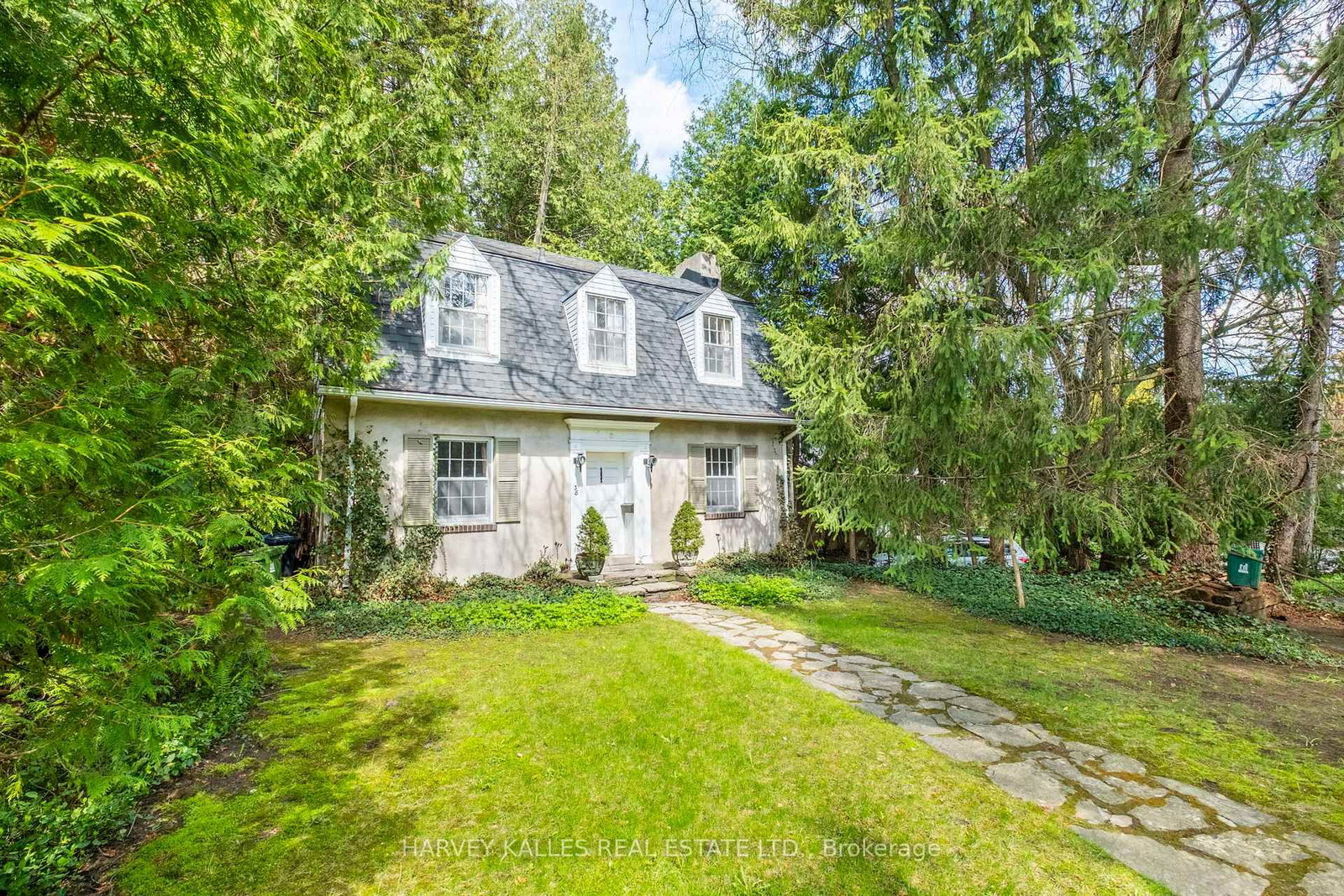 Property at 38 Donwoods