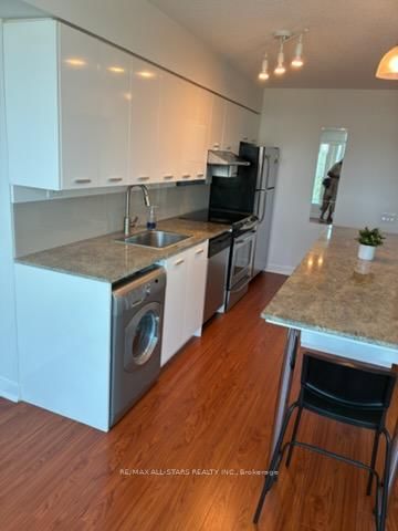 603 - 15 Singer Court