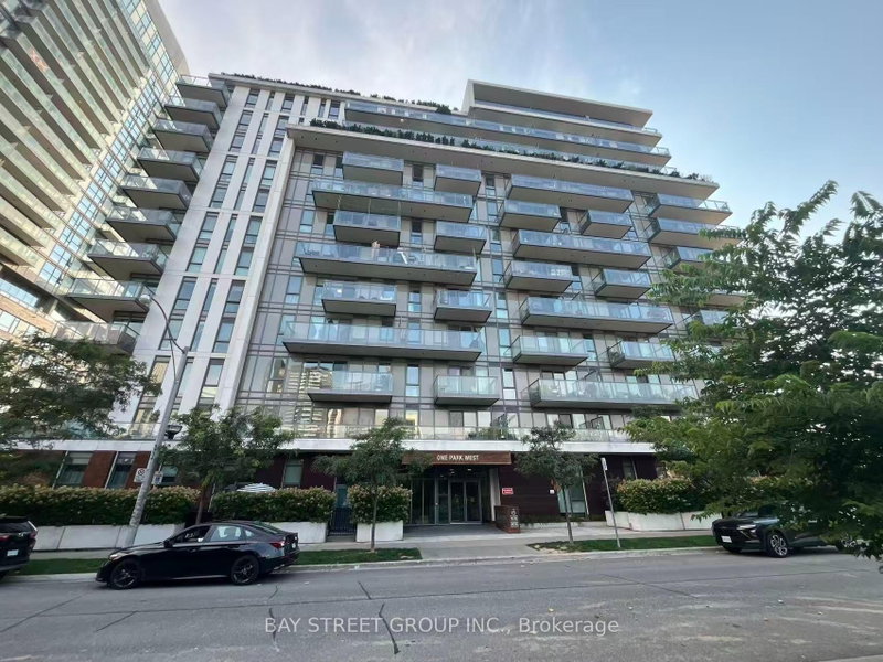 909 - 260 sackville Street