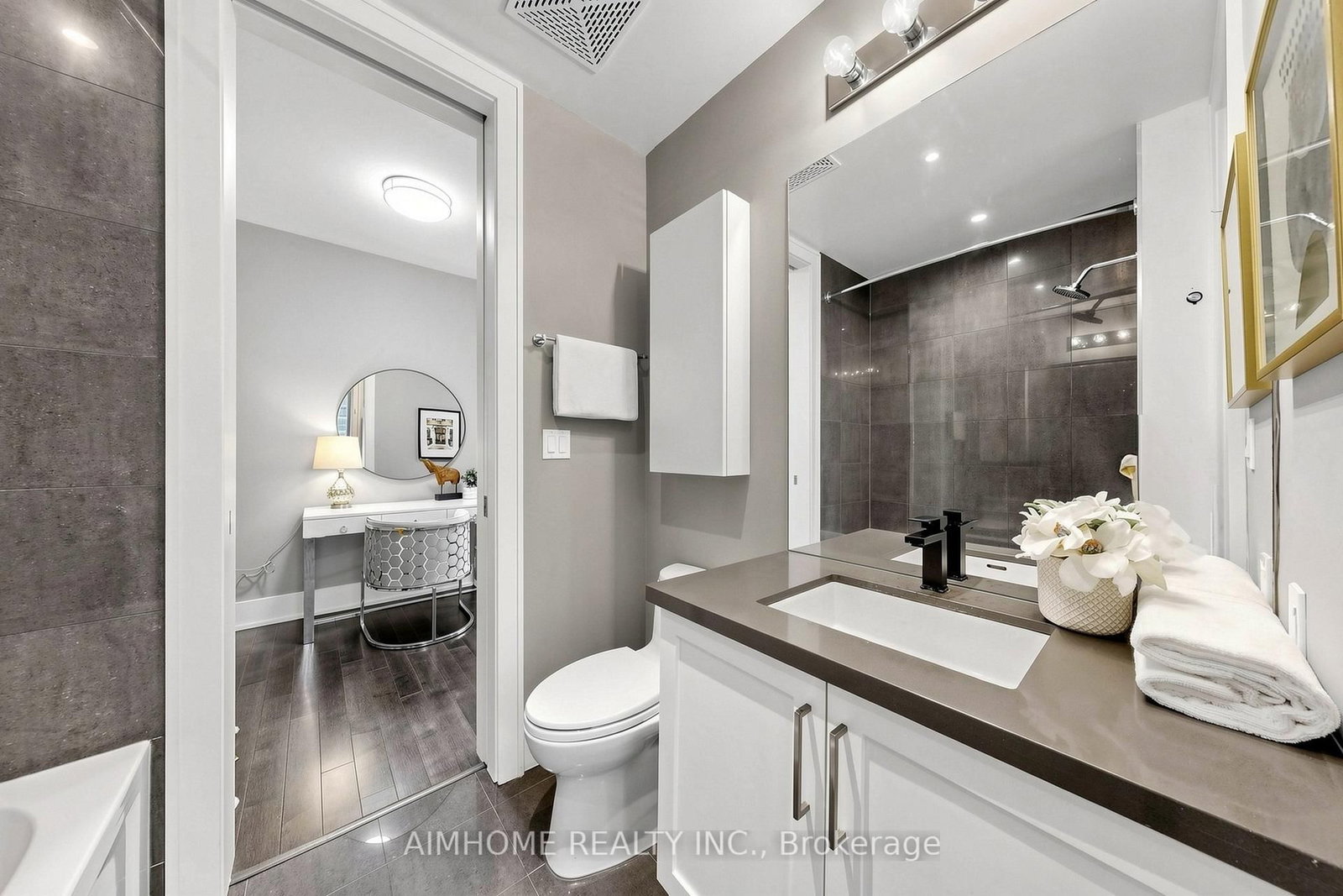 39 Queens Quay • #328 • Toronto, ON photo 30