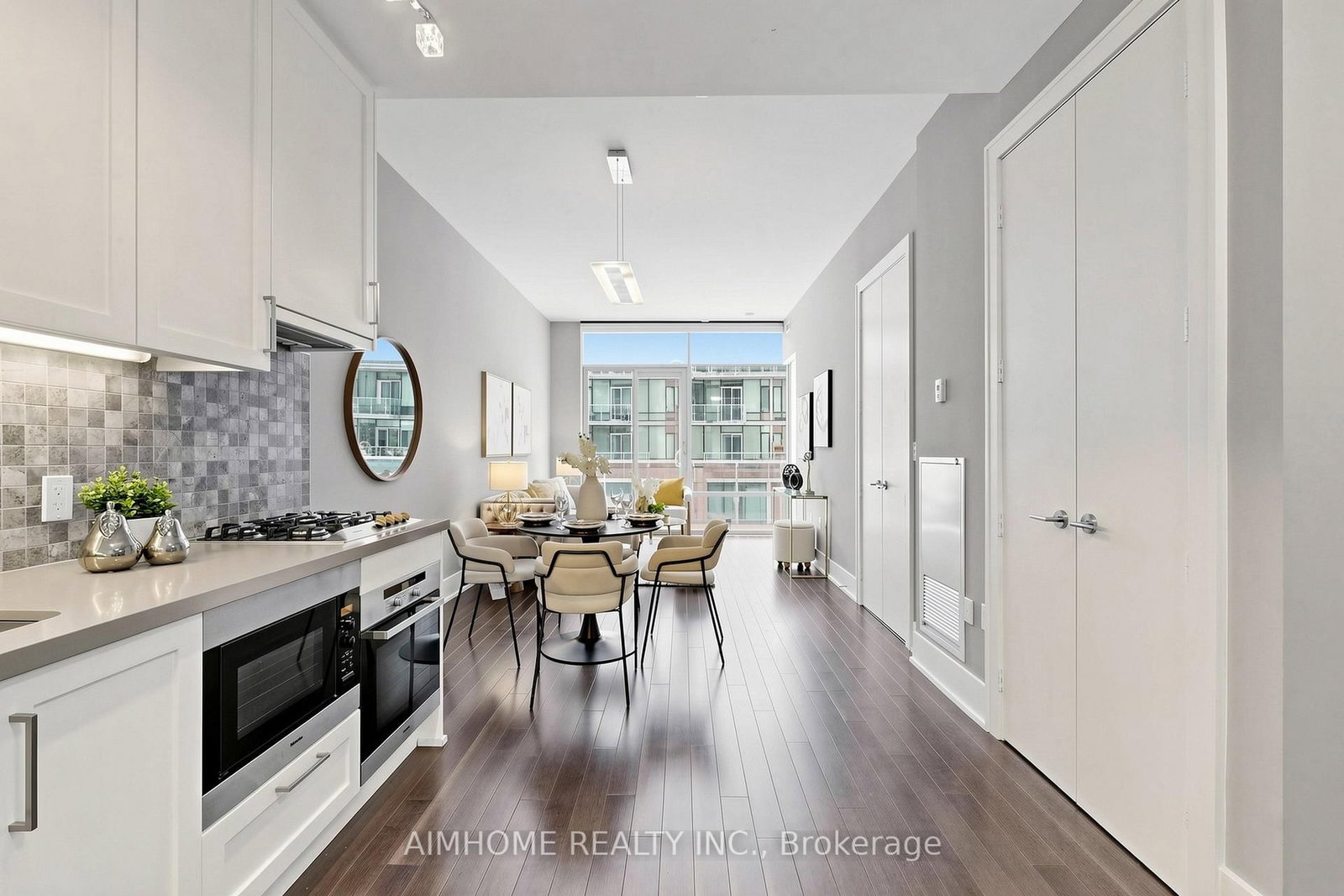 39 Queens Quay • #328 • Toronto, ON photo 8