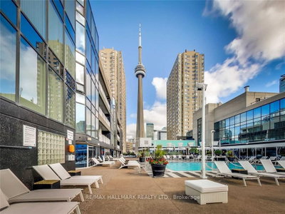 404 - 251 Queens Quay W