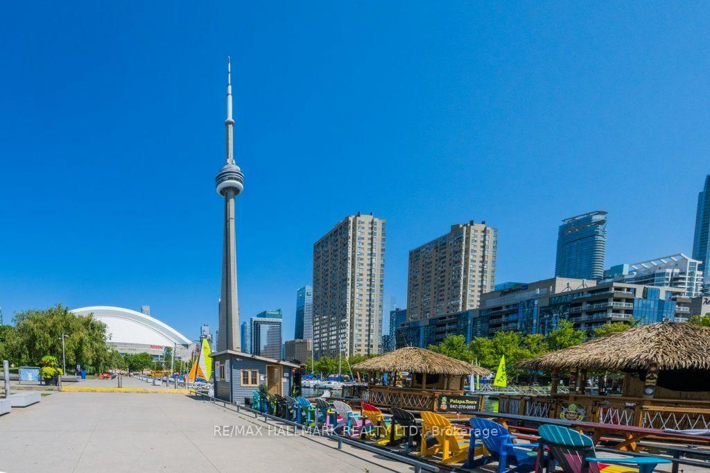 251 Queens Quay W • #404 • Toronto, ON photo 38
