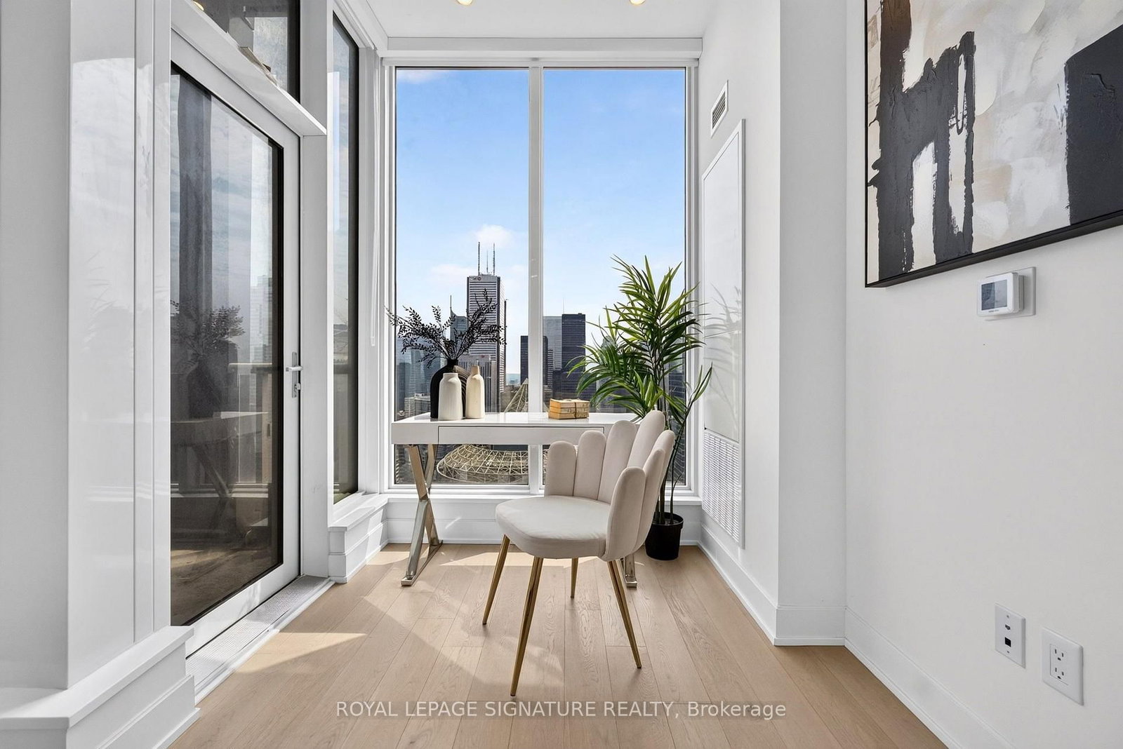15 Mercer Street • #4005 • Toronto, ON photo 13