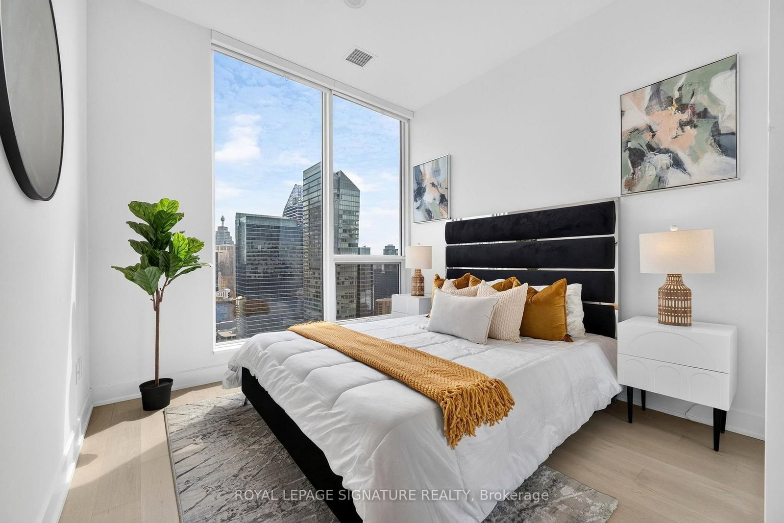 15 Mercer Street • #4005 • Toronto, ON photo 24