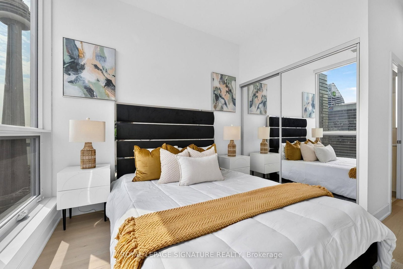 15 Mercer Street • #4005 • Toronto, ON photo 25