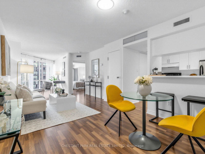 1408 - 1001 Bay Street