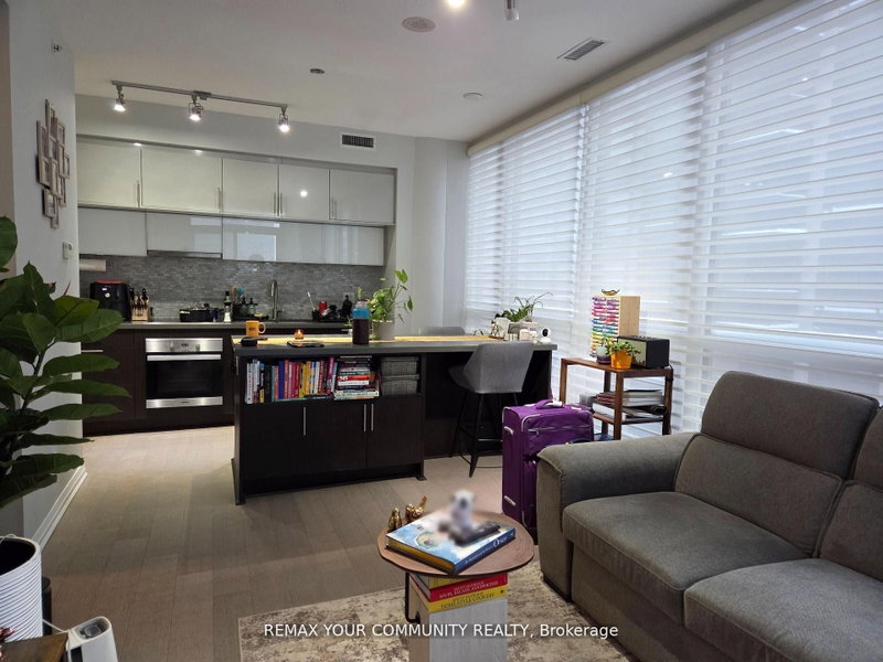 1208 - 8 Mercer Street