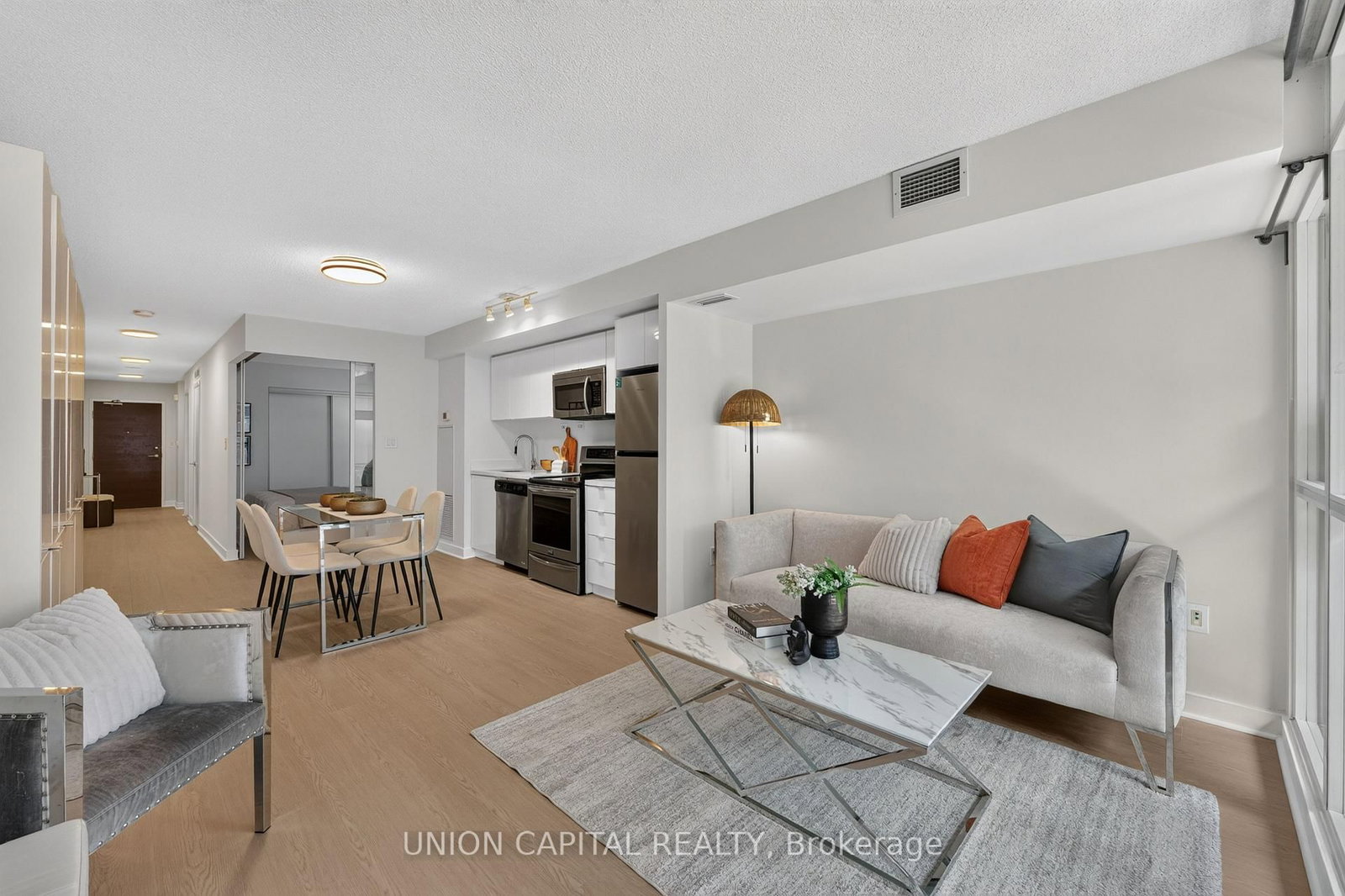 10 Capreol Court • #551 • Toronto, ON photo 12