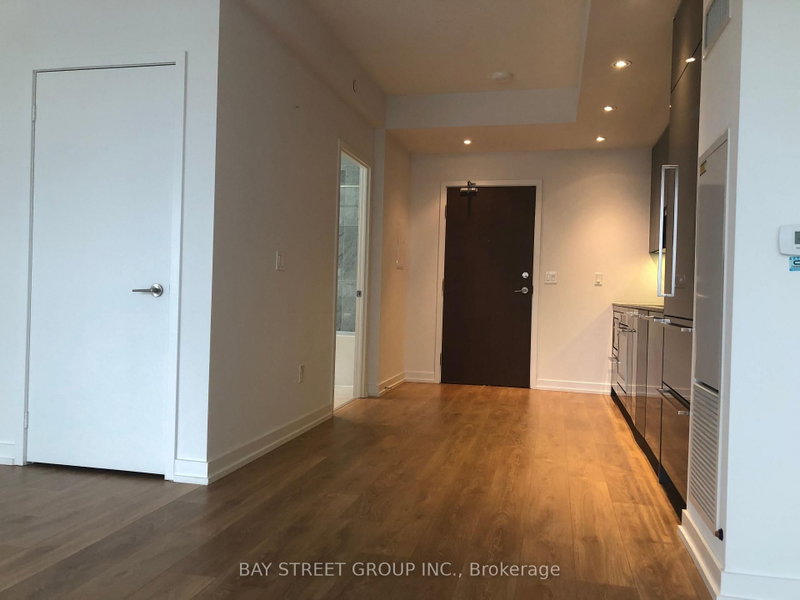 1808 - 117 Mcmahon Drive