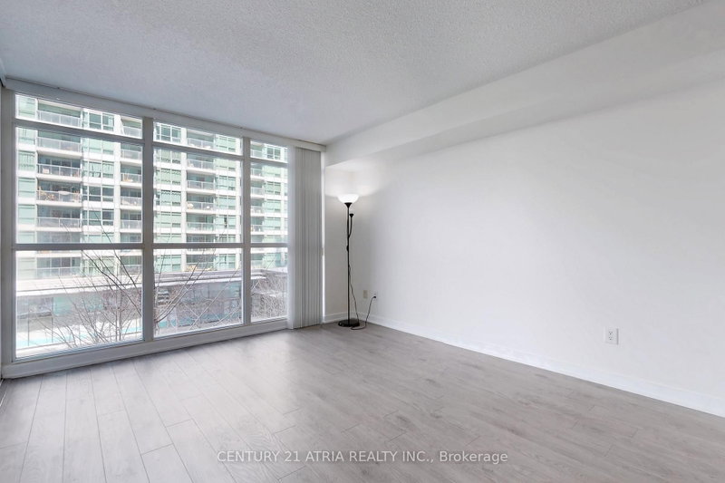 310 - 19 Singer Court