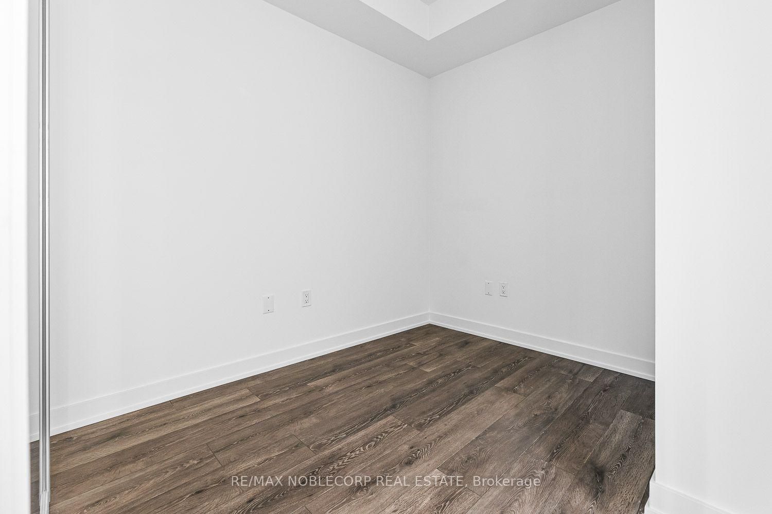 117 Broadway Avenue • #817 • Toronto, ON photo 9