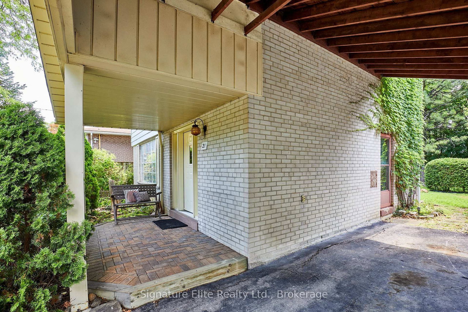 Listing Image 5