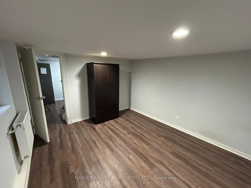 3 - 1098 Bathurst Street
