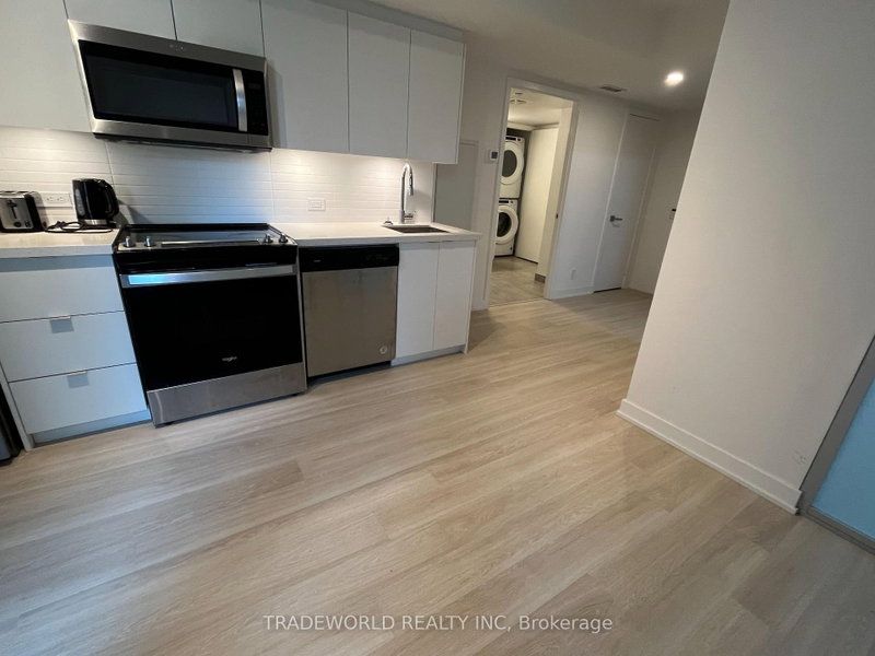 332 - 30 Tretti Way