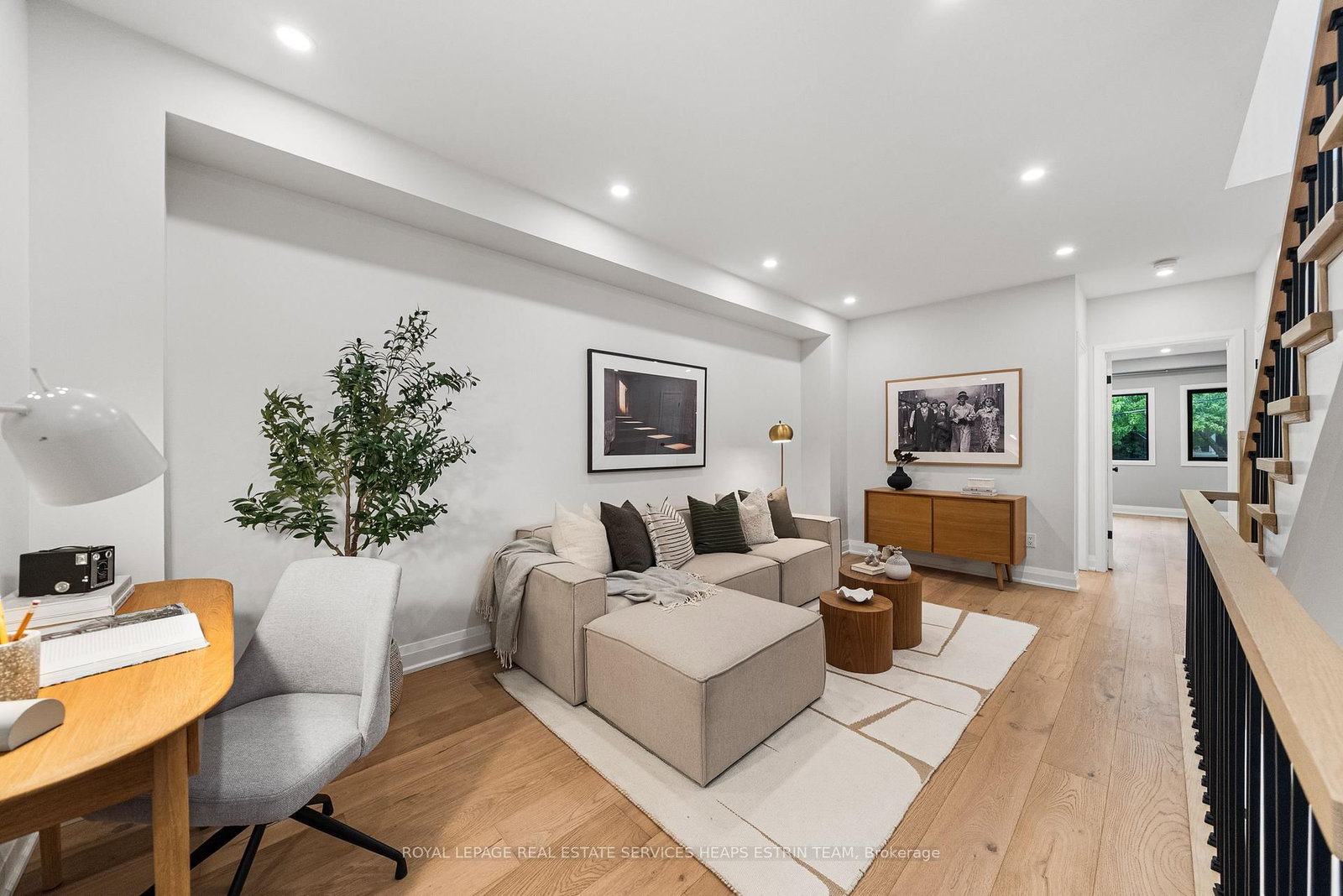 247A Lippincott Street • Toronto, ON photo 12