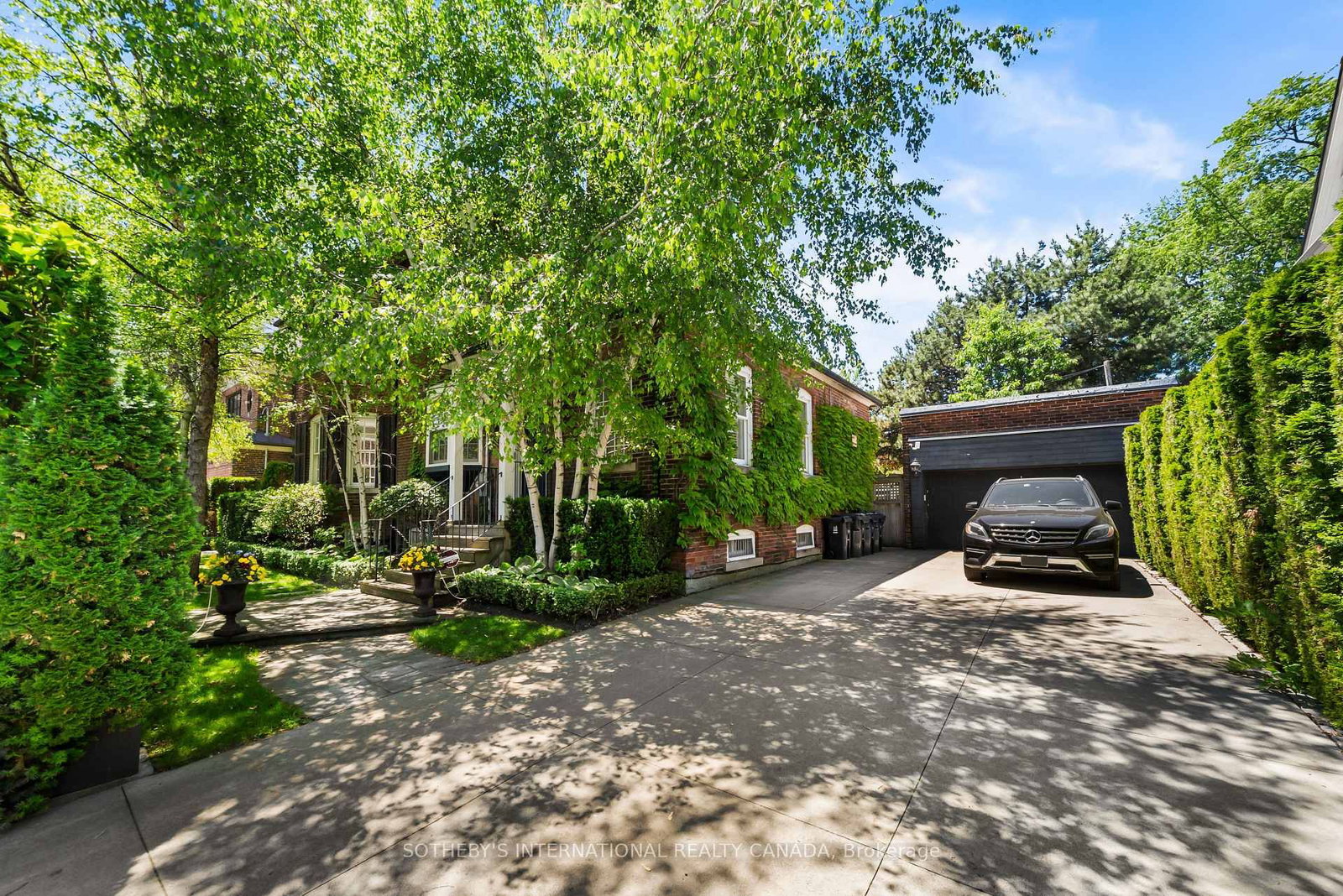 236 Poplar Plains Road • Toronto, ON photo 50